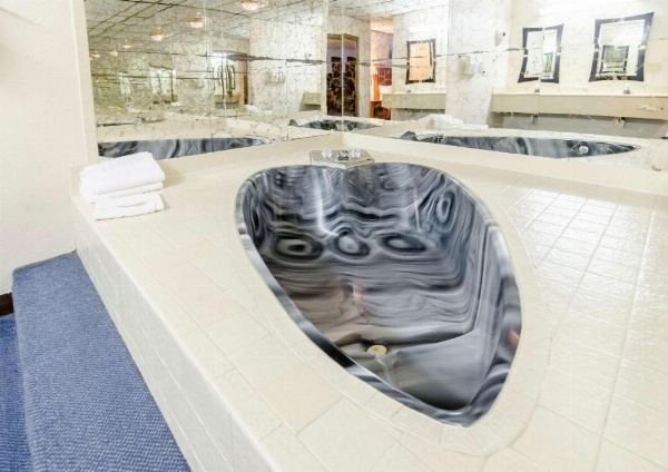 Quality Inn & Suites Salina image 16